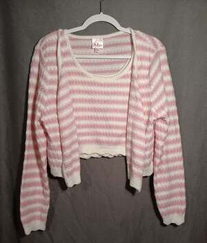 So Me Large Scalloped Hem Cropped Tank Top & Matching Long Sleeve Cardigan